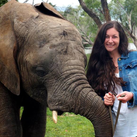 Meet your Posher, Steffany - Picture 1 of 1